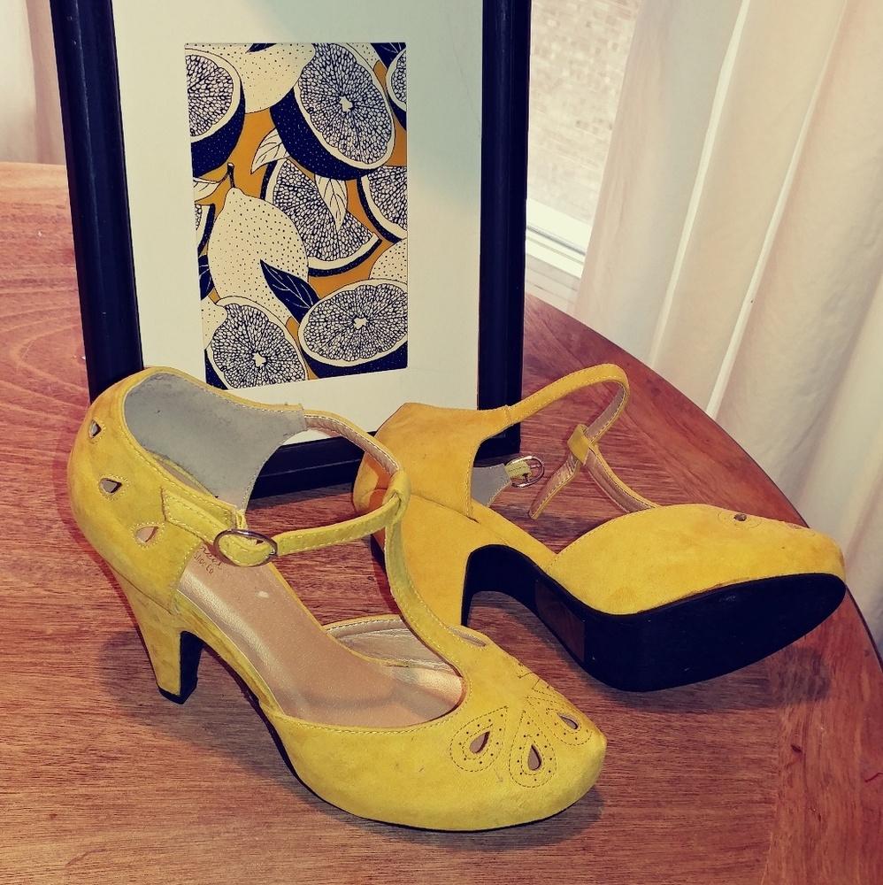 Modcloth Graham Street Mustard Yellow 9